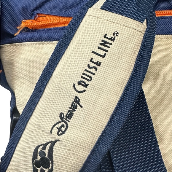 Authentic Disney Cruise line Insulated Cooler Bag - Picture 9 of 9